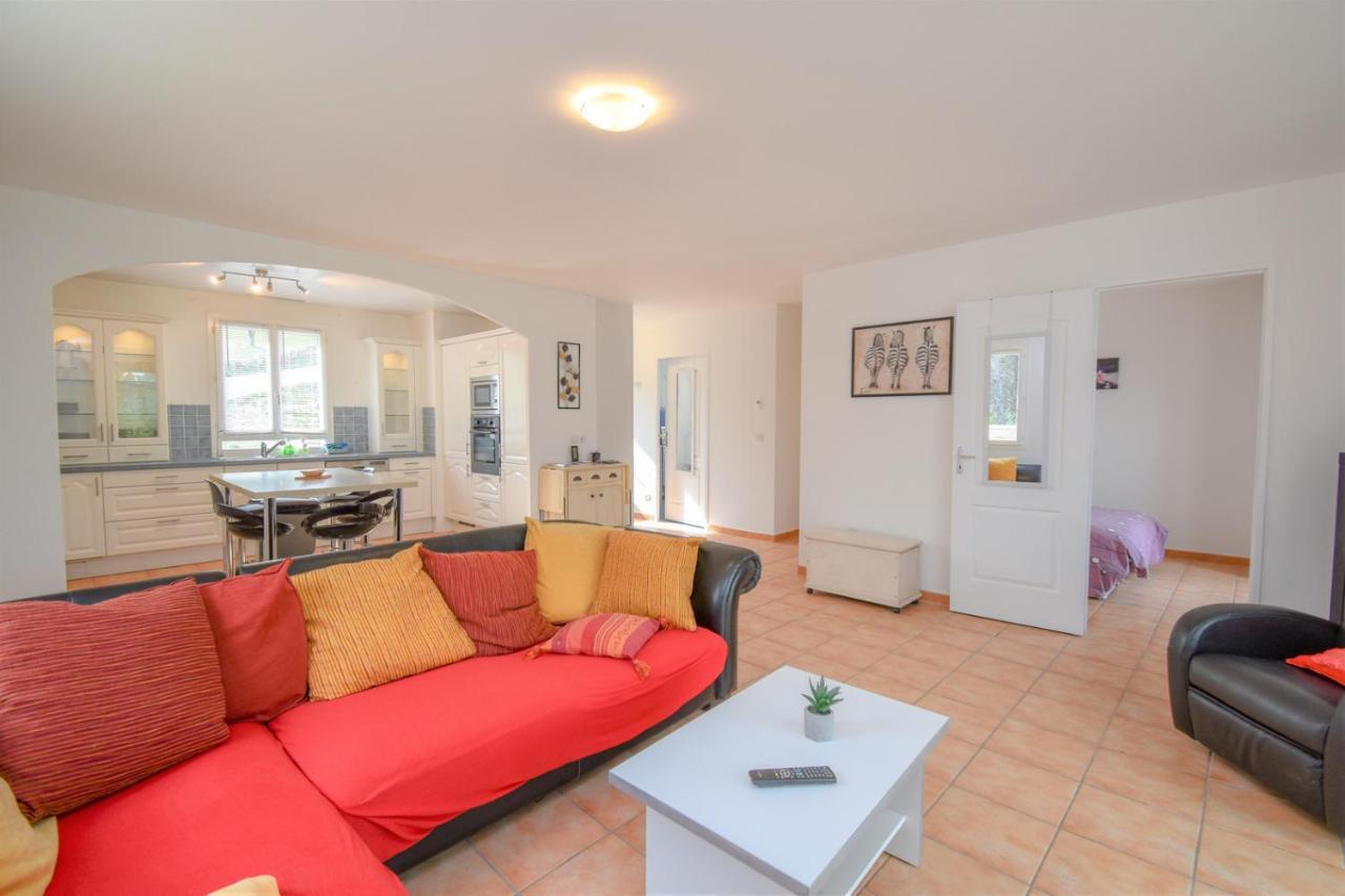 Charmante Maison Climatisee Avec Piscine Draguignan Buitenkant foto