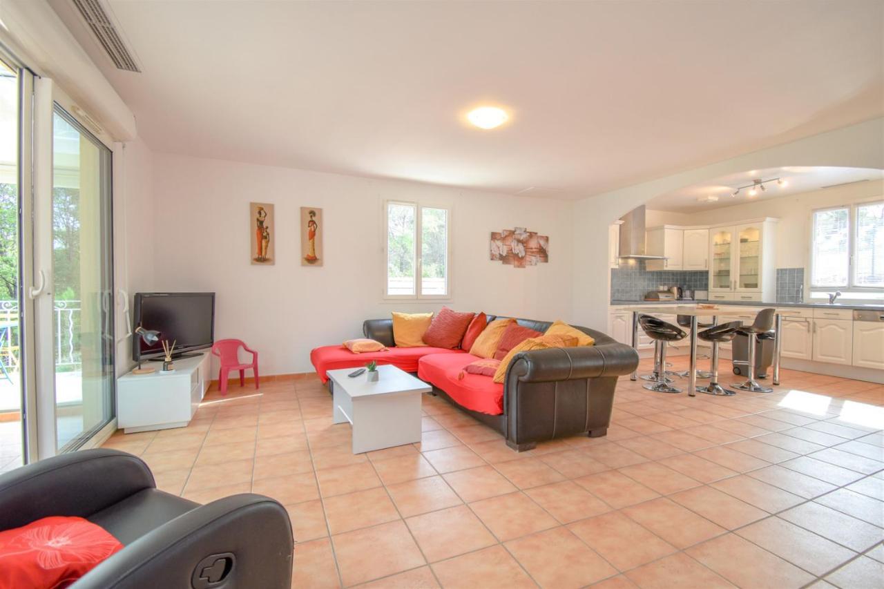 Charmante Maison Climatisee Avec Piscine Draguignan Buitenkant foto