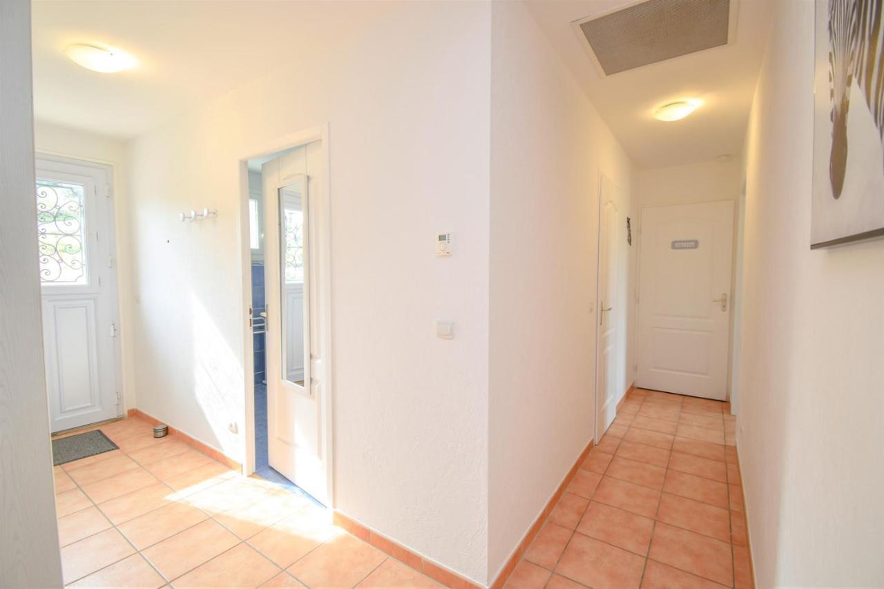 Charmante Maison Climatisee Avec Piscine Draguignan Buitenkant foto